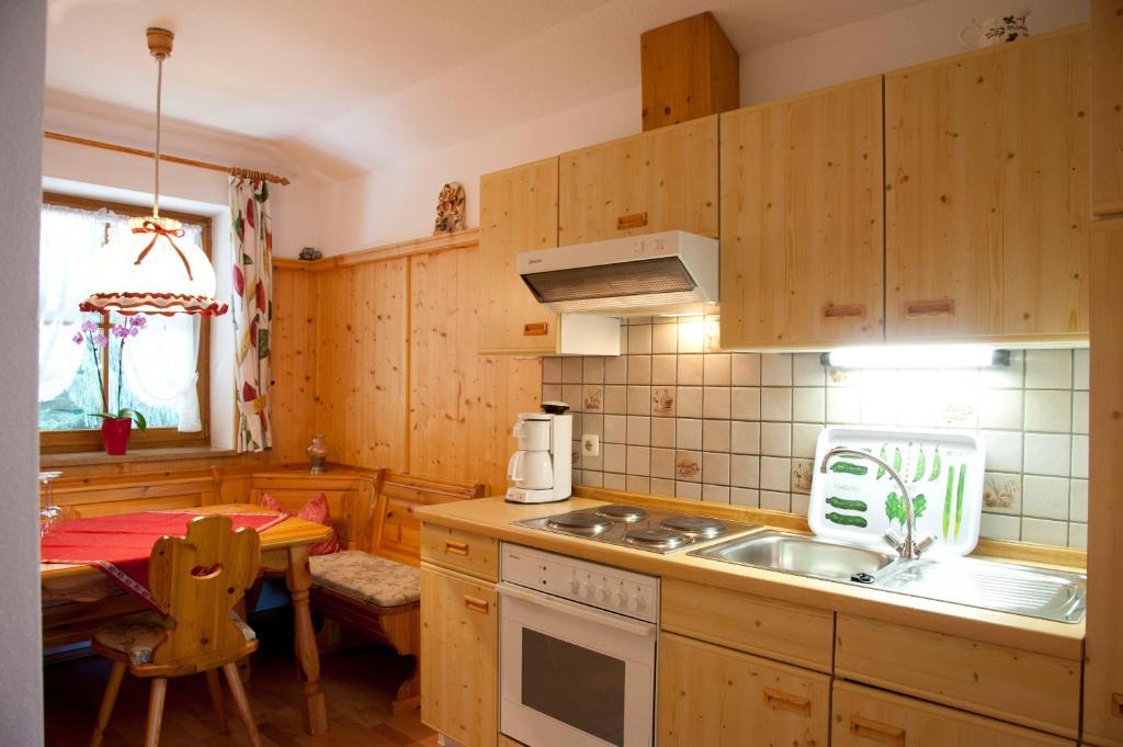 Landhaus Manuela & Haus Michael Leutasch Rom bilde